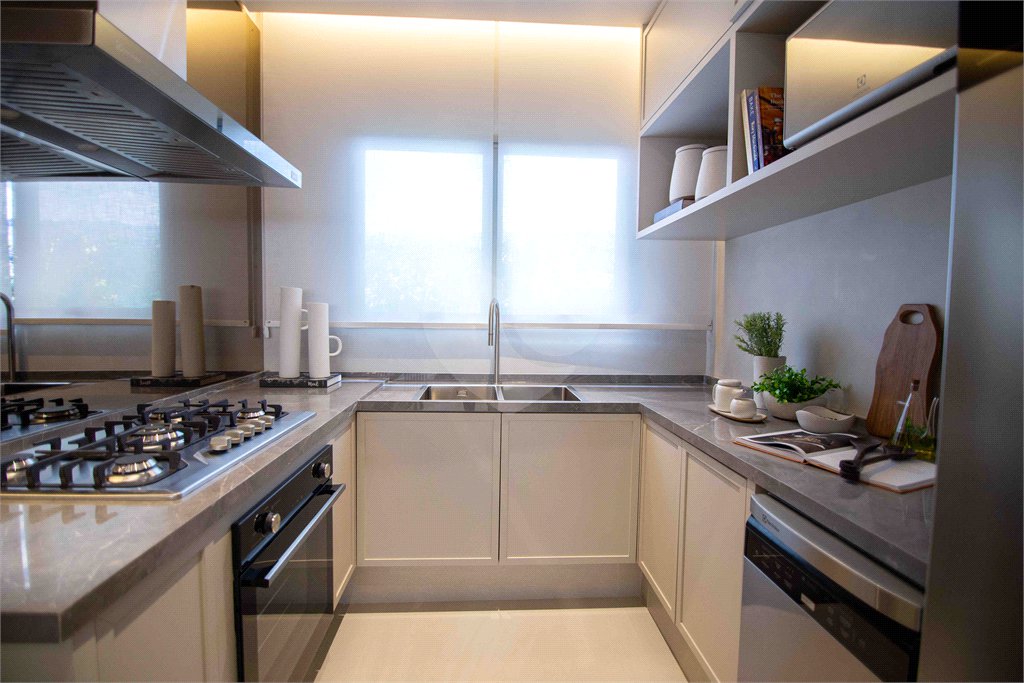 Apartamento à venda com 4 suítes em Moema, São Paulo, SP