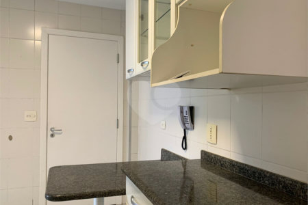 Apartamento à venda com 3 quartos, sendo 1 suíte, em Perdizes, São Paulo, SP