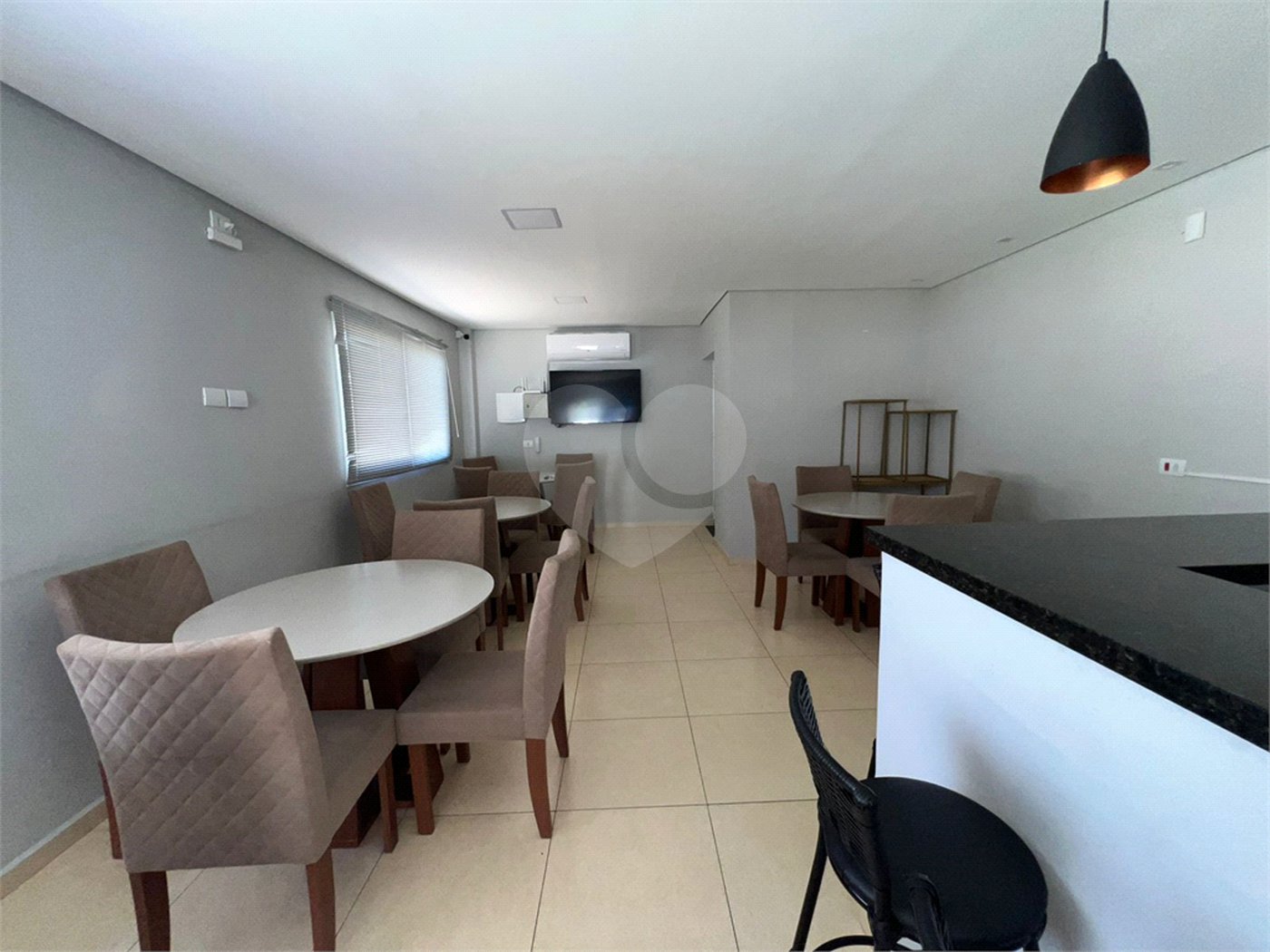 Apartamento à venda com 2 quartos, sendo 1 suíte, em Caguassu, Sorocaba, SP