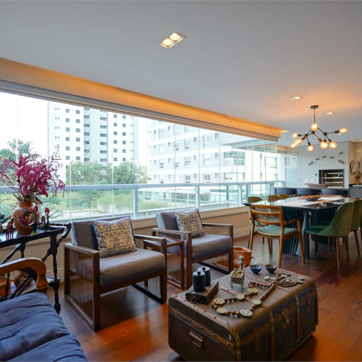 Apartamento à venda com 4 quartos, sendo 2 suítes, em Santo Amaro, São Paulo, SP