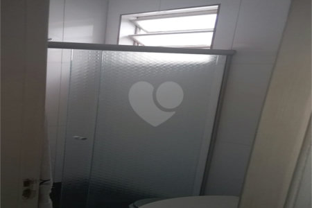 Casa à venda com 3 quartos, sendo 1 suíte,  em Lapa de Baixo, São Paulo, SP
