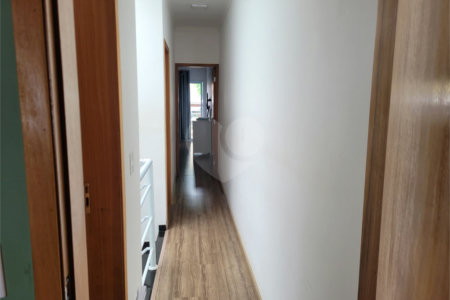 Sobrado à venda com 3 quartos, sendo 1 suíte,  em Vila Marari, São Paulo, SP