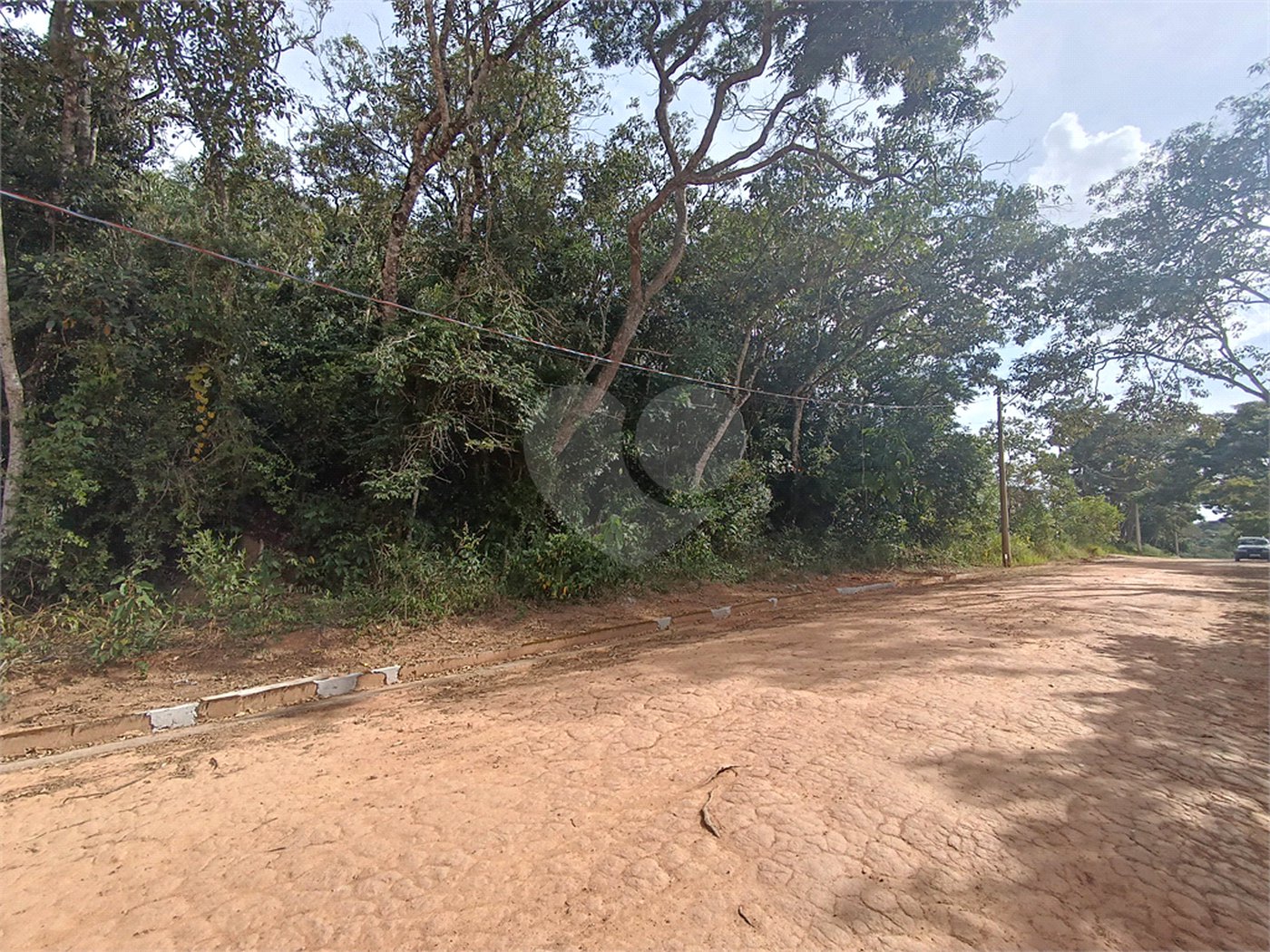 Terreno à venda no condomínio Residencial Sitio da Hortensias, São Roque - SP