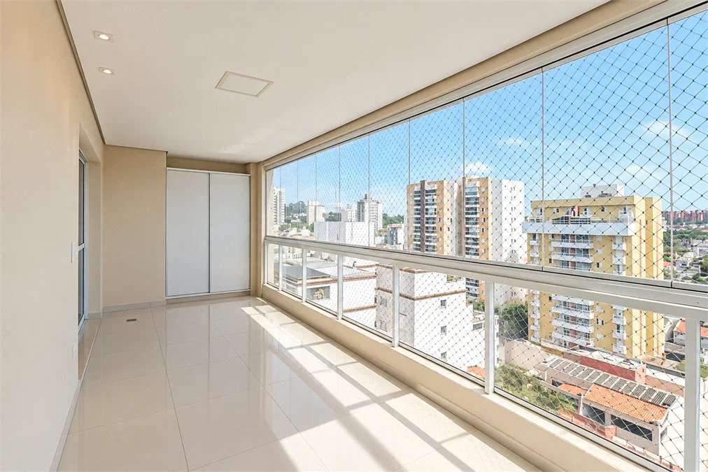 Cobertura de 260 m² em São Bernardo do Campo, com 4 dormitórios, 3 suítes, piscina privativa, espaço gourmet e vista livre. Viva esse privilégio! Agende sua visita e encante-se!