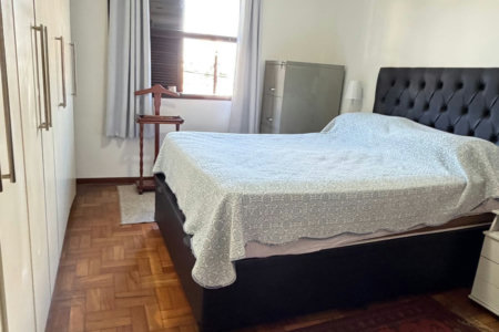 Casa para venda em Jardim Peri Peri com 3 quartos, sendo 1 suíte, 149m²