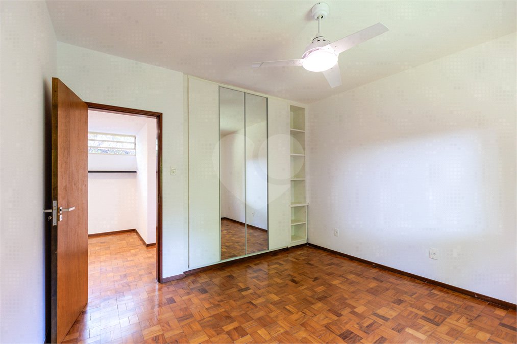 Casa Térrea à venda com 3 quartos, sendo 1 suíte, em Alto da Boa Vista, São Paulo, SP