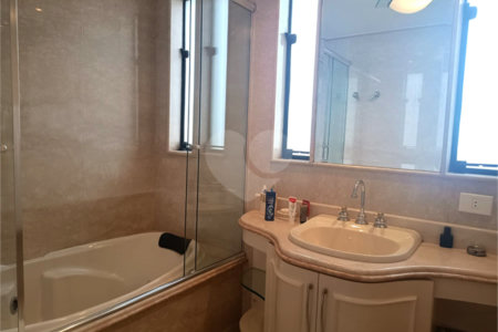 Apartamento à venda com 4 suítes em Vila Suzana, São Paulo, SP