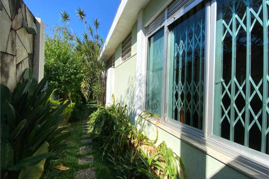 Casa Térrea à venda com 4 quartos, sendo 2 suítes, em Jardim Floresta, São Paulo, SP