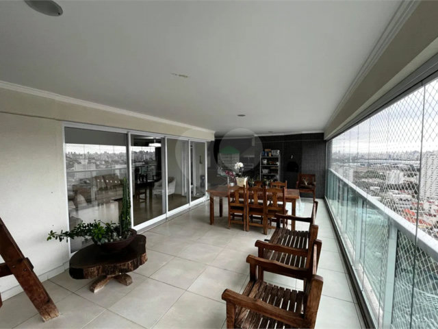 Apartamento à venda com 3 suítes em Santana, São Paulo, SP