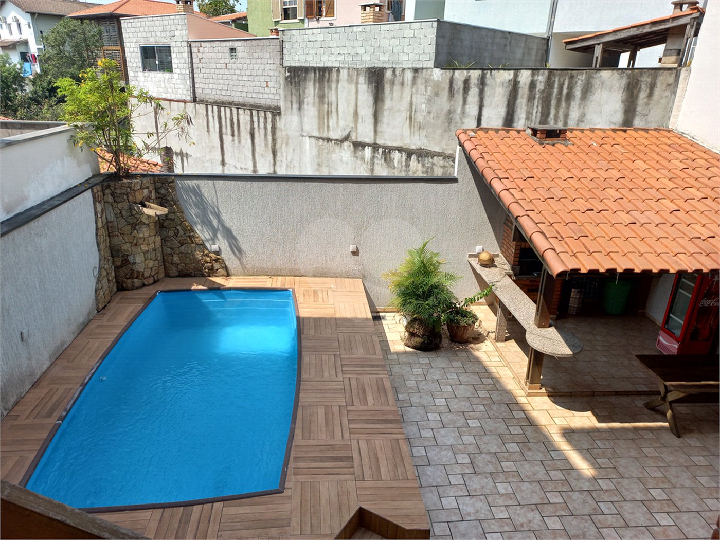 Casa à venda com 3 suítes em Parque Monte Alegre, Taboão da Serra, SP