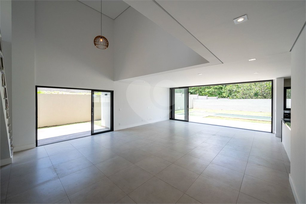 Casa à venda ou para alugar com 4 suítes no condomínio Residencial Arboretum, Vinhedo - SP