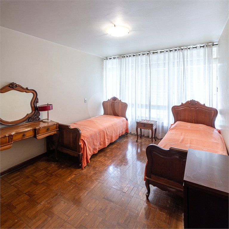 Casa Térrea à venda com 7 quartos, sendo 1 suíte, em Santana, São Paulo, SP