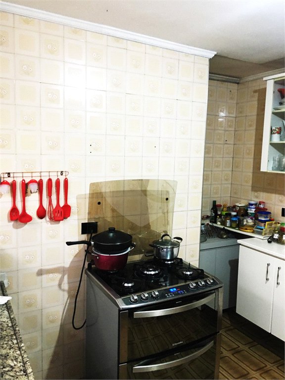 Sobrado à venda com 4 quartos, sendo 1 suíte,  em Vila Gomes, São Paulo, SP
