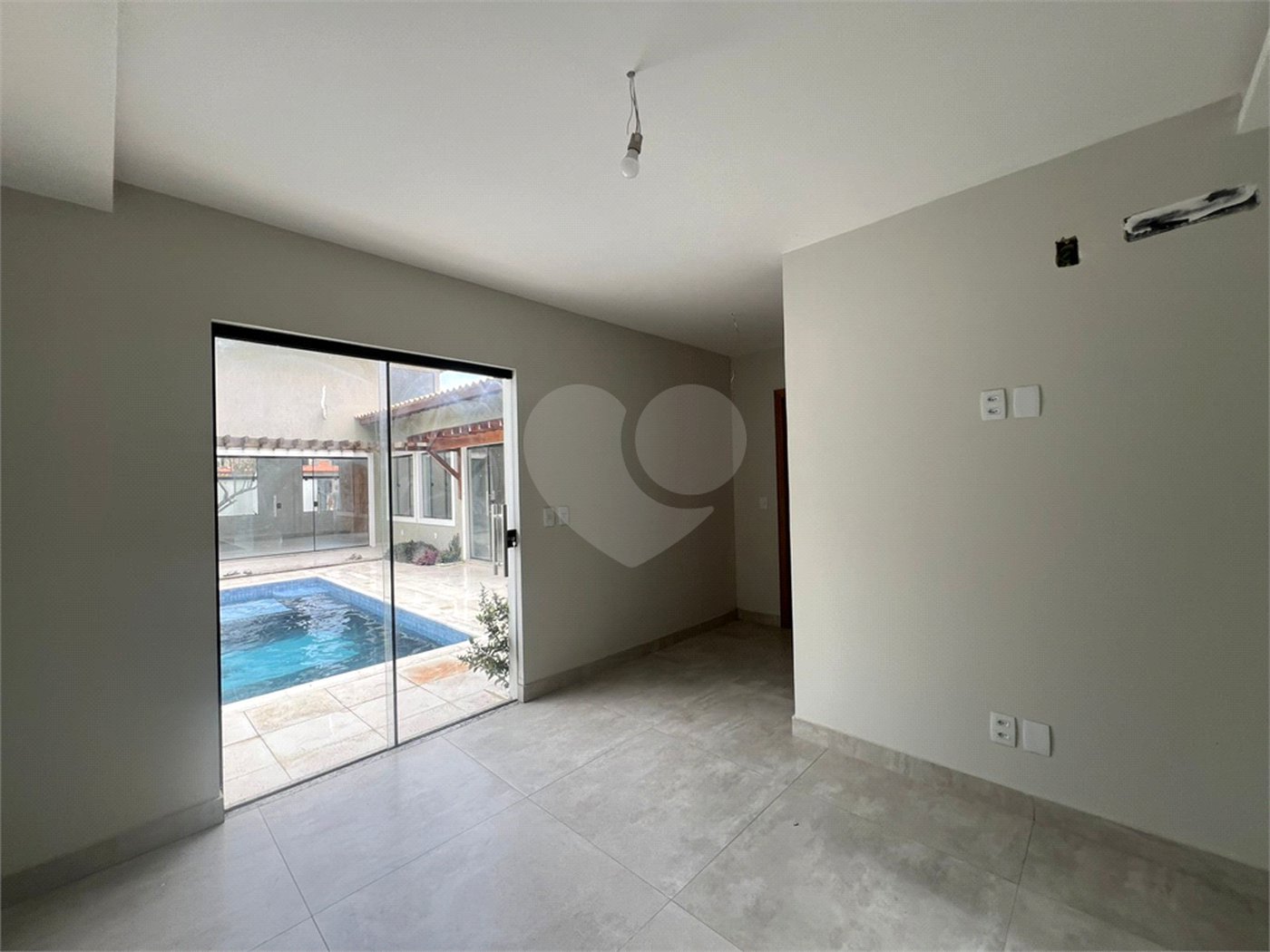 Casa à venda com 3 suítes em Caravelas, Armação dos Búzios, RJ