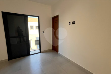 Villagio à venda com 2 suítes em Jardim Santo Antônio, Atibaia, SP