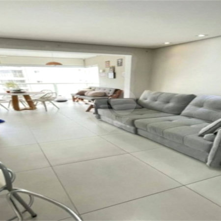 Apartamento à venda com 2 quartos, sendo 1 suíte, em Vila Andrade, São Paulo, SP