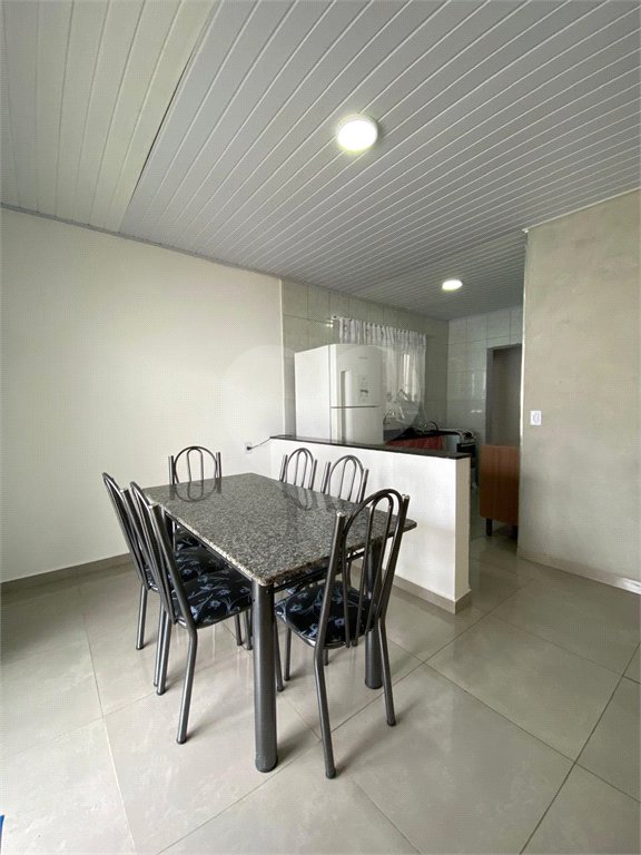 Casa à venda com 3 quartos, sendo 1 suíte, em Vila Vilma (mailasqui), São Roque, SP