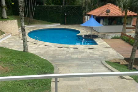 Casa à venda com 3 suítes em Chácara Granja Velha, Cotia, SP