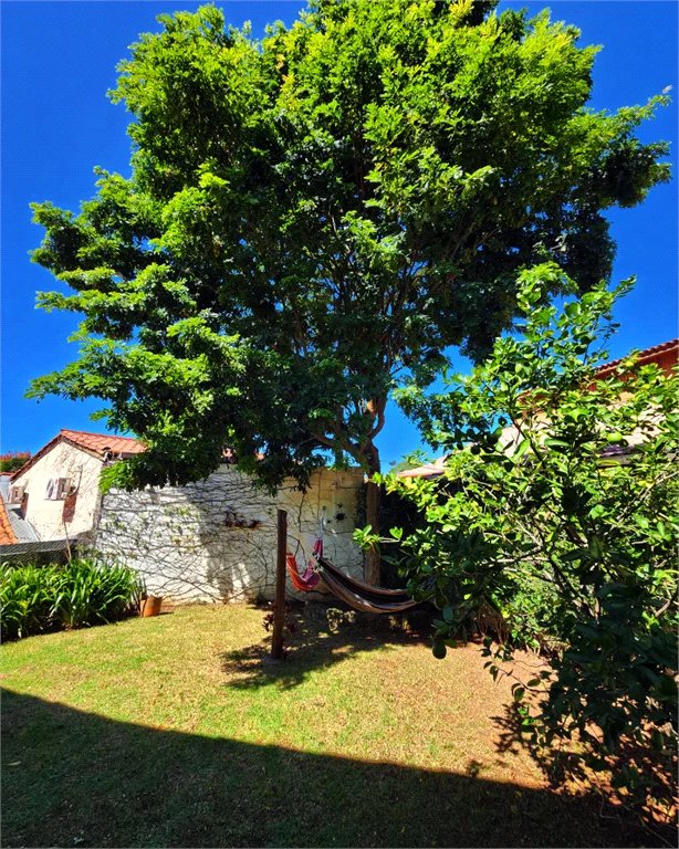 Casa à venda com 4 quartos, sendo 2 suítes, no condomínio Vila Nova de Gaia, São Paulo - SP