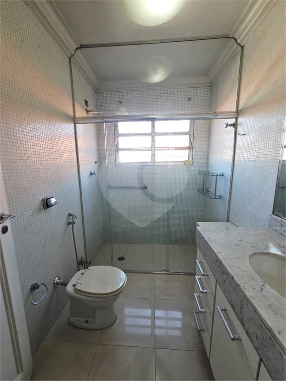 Sobrado à venda com 4 quartos, sendo 1 suíte, em Vila Guilherme, São Paulo, SP