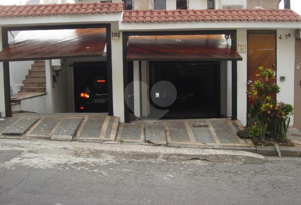 Sobrado à venda com 6 quartos, sendo 2 suítes,  em Santana, São Paulo, SP
