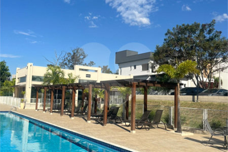 Casa à venda ou para alugar com 2 quartos, sendo 4 suítes, no condomínio Residencial Jardim Bréscia, Indaiatuba - SP