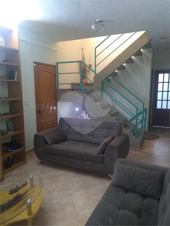 Sobrado à venda com 3 quartos, sendo 1 suíte, em Vila Mazzei, São Paulo, SP