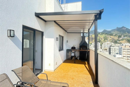 Cobertura à venda com 3 quartos, sendo 1 suíte,  em Tijuca, Rio de Janeiro, RJ