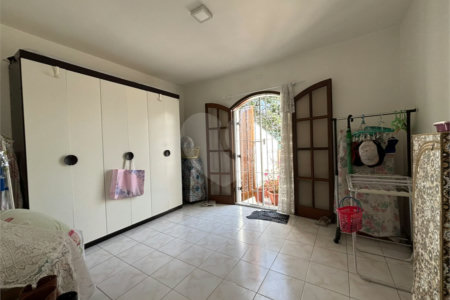 Casa à venda com 3 quartos em Vila Galvão, Guarulhos, SP