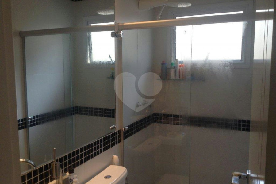 Sobrado à venda com 3 quartos, sendo 1 suíte,  em Vila Mazzei, São Paulo, SP