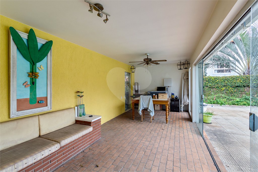 Casa à venda com 3 quartos, sendo 2 suítes,  em Alto da Boa Vista, São Paulo, SP