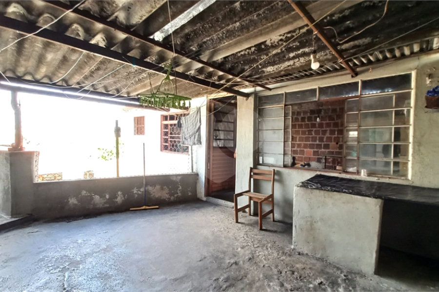 Sobrado à venda com 6 quartos, sendo 1 suíte,  em Vila Medeiros, São Paulo, SP