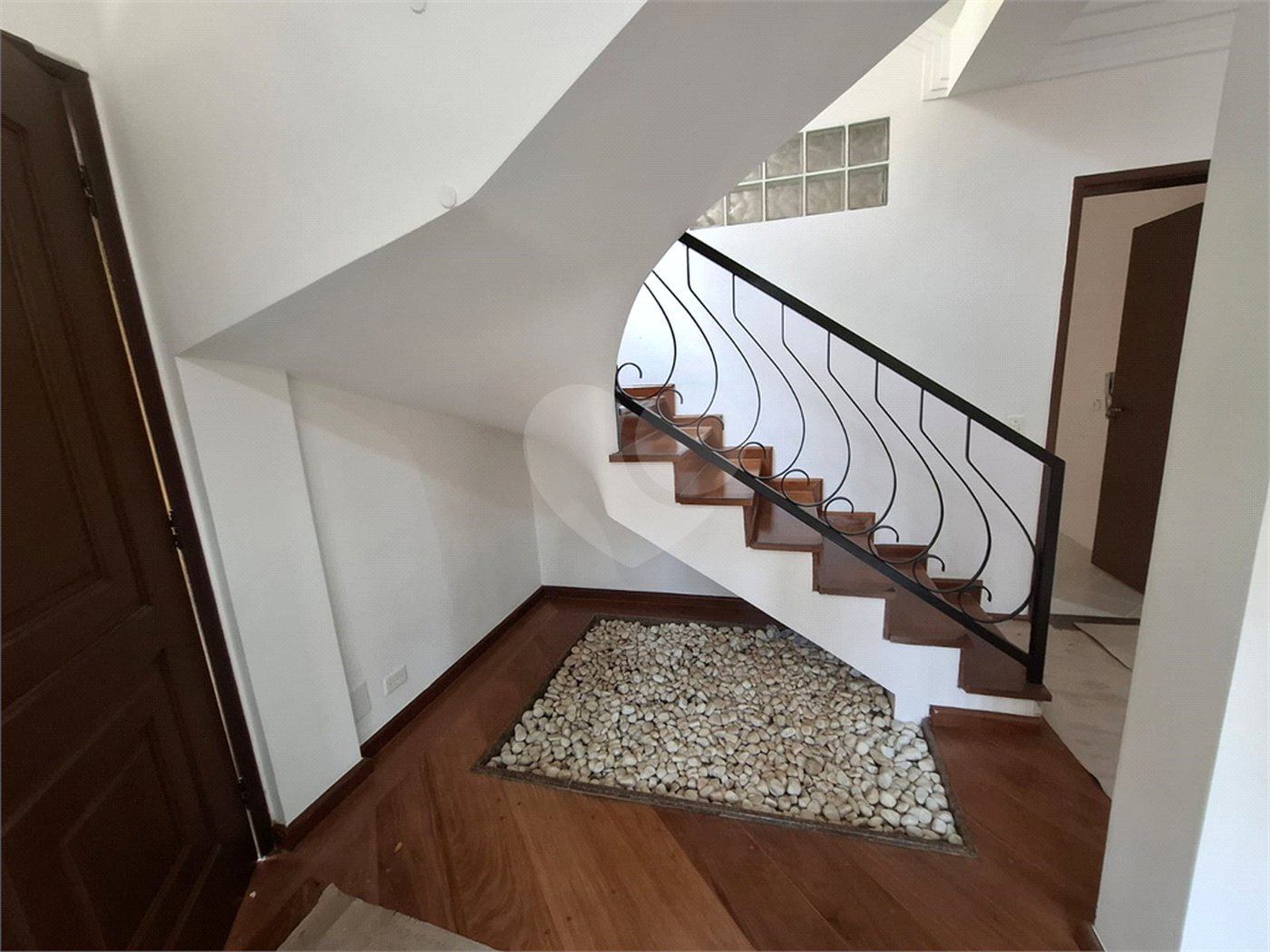 Casa para alugar com 4 quartos, sendo 2 suítes, no condomínio Palm Garden, São Paulo - SP