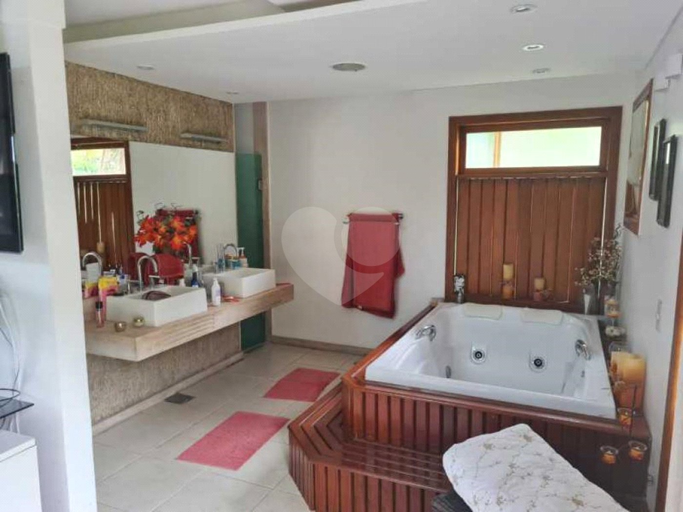 Casa à venda com 4 quartos, sendo 6 suítes, em Campo Grande, Rio de Janeiro, RJ