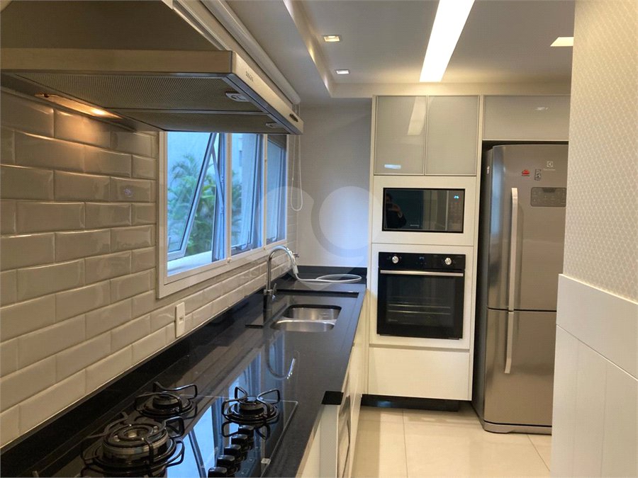 Apartamento para alugar com 3 suítes em Granja Julieta, São Paulo, SP