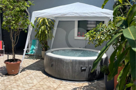 Sobrado à venda com 4 quartos, sendo 1 suíte,  em Jardim Las Vegas, Santo André, SP