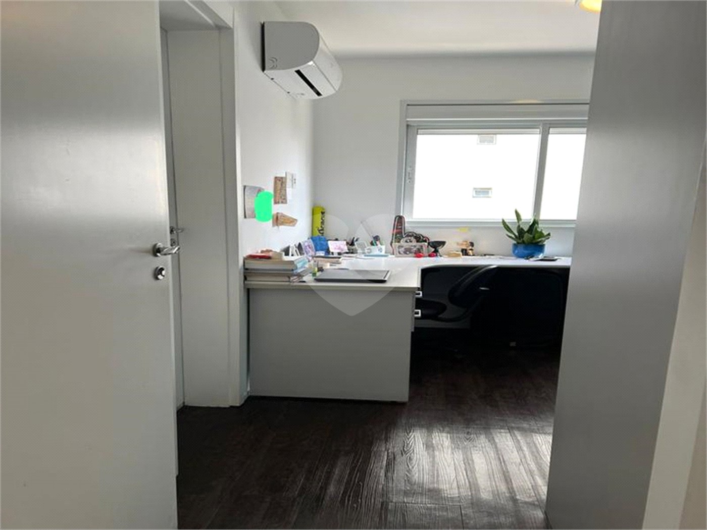Apartamento à venda com 3 suítes em Jardim Caboré, São Paulo, SP
