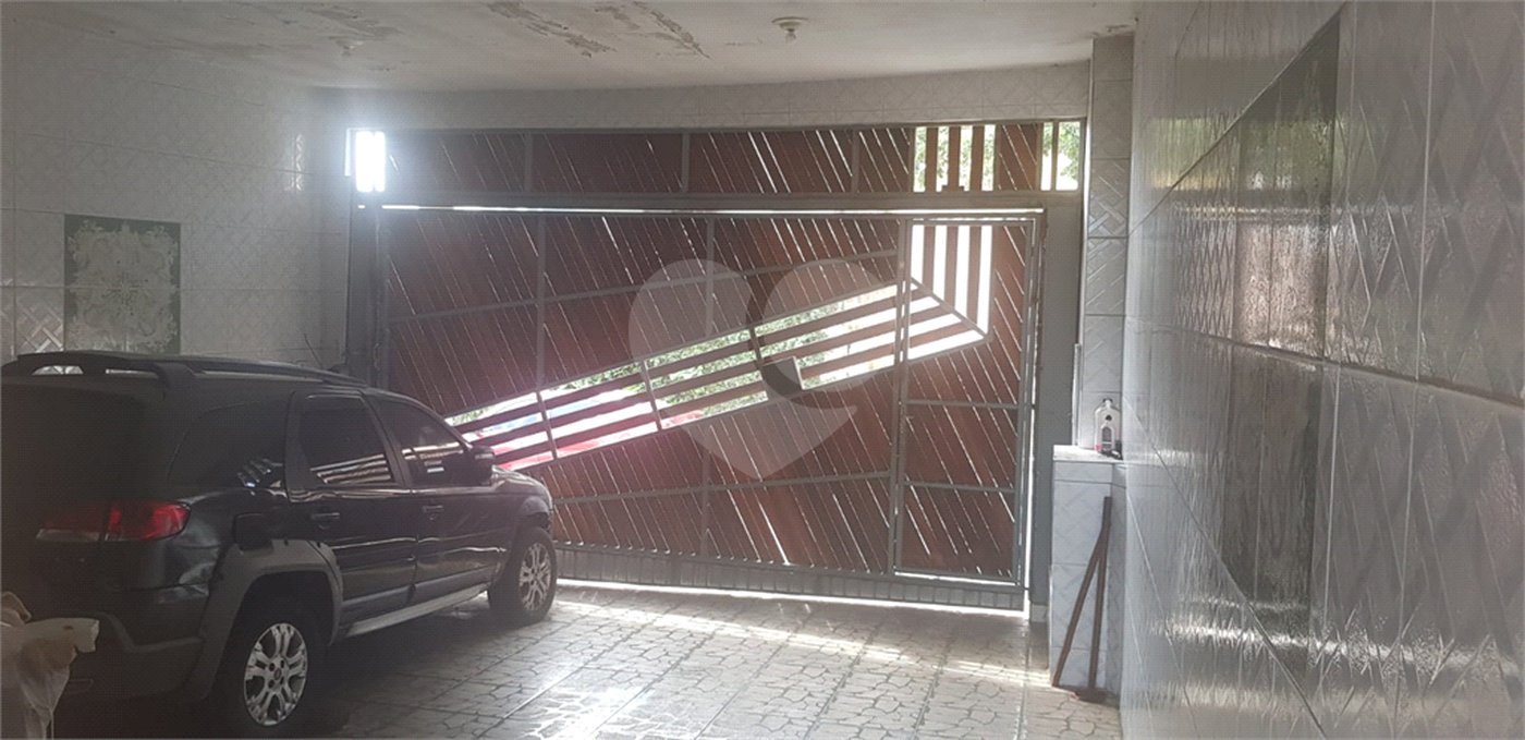Sobrado à venda com 3 quartos, sendo 1 suíte, em Vila Nova Cachoeirinha, São Paulo, SP