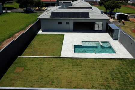 Casa à venda com 4 suítes no condomínio Gramado Park Residencial, Álvares Machado - SP