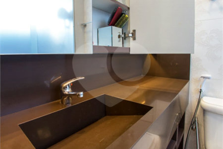 Apartamento à venda com 3 quartos, sendo 1 suíte, em Vila Campestre, São Paulo, SP