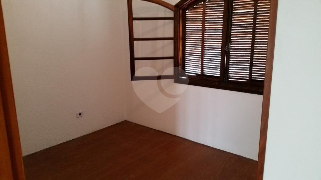 Sobrado à venda com 4 quartos em Vila Guilherme, São Paulo, SP