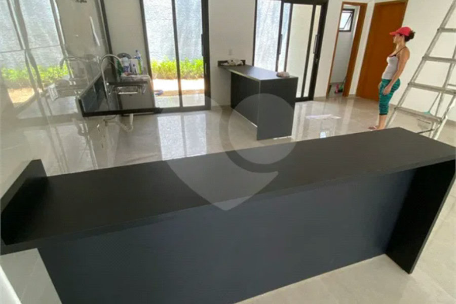 Casa à venda com 3 suítes em Chácara Roselândia, Cotia, SP