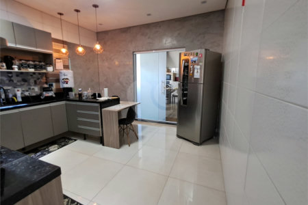 Casa à venda com 2 quartos em Vila Lavínia, Mogi das Cruzes, SP