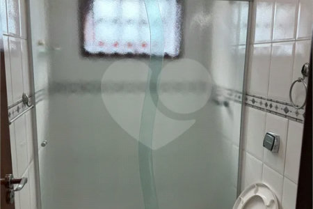 Sobrado à venda ou para alugar com 3 suítes em Vila Sônia, São Paulo, SP