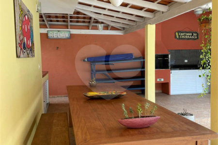 Casa à venda com 3 quartos, sendo 2 suítes,  em Maresias, São Sebastião, SP