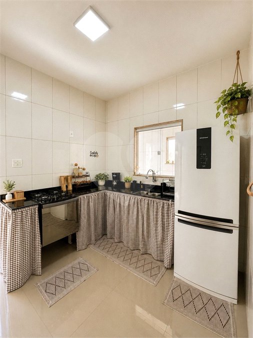 Casa à venda com 2 quartos, sendo 1 suíte, no condomínio Residencial Green Ville, Rio de Janeiro - RJ