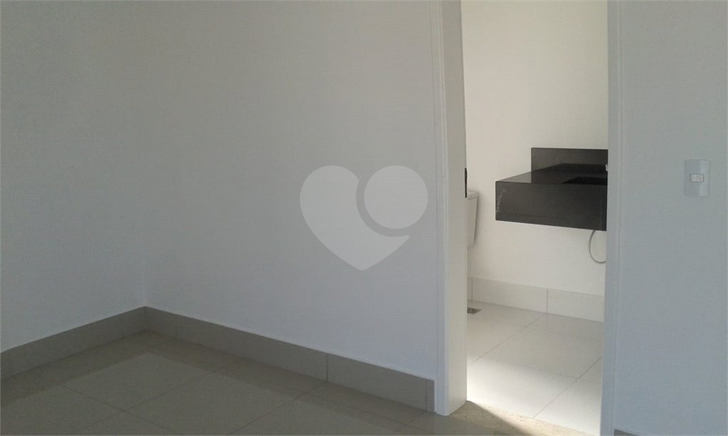 Casa à venda com 4 suítes no condomínio Vila Panorama, Indaiatuba - SP