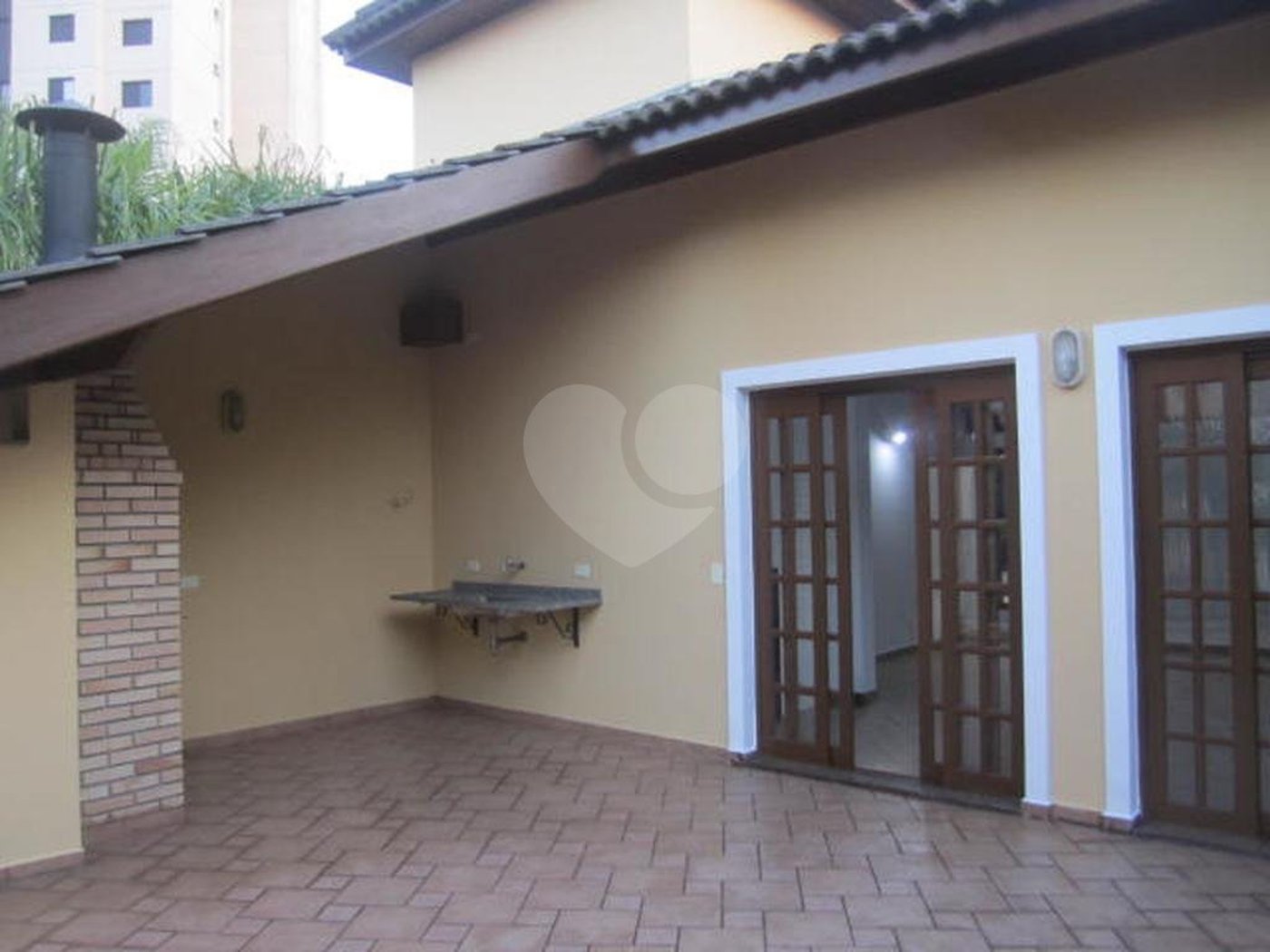 Casa para alugar com 4 quartos, sendo 2 suítes, no condomínio Palm Garden, São Paulo - SP