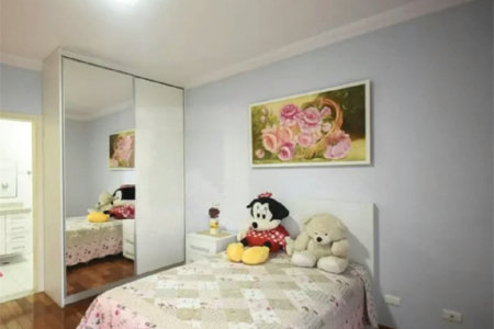 Casa à venda com 5 suítes em Jardim Londrina, São Paulo, SP