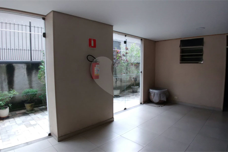 Apartamento à venda com 3 quartos, sendo 1 suíte, em Pinheiros, São Paulo, SP
